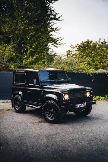 Land Rover Defender 2012 photo 2