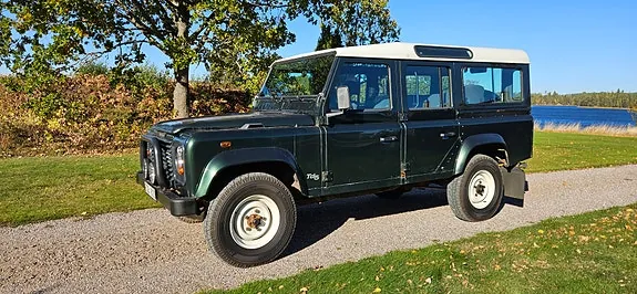 Land Rover Defender 110 2001 photo 2