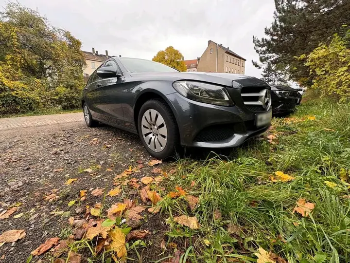 Mercedes-Benz C220D