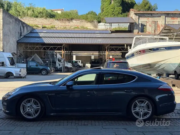 Porsche Panamera 2010 photo 4