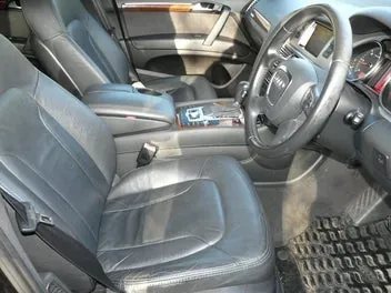 Audi Q7 2011 photo 4