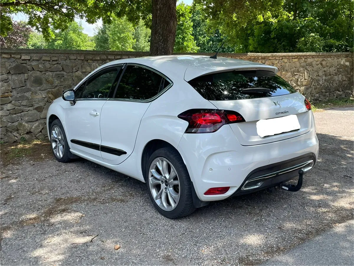 Citroen Ds4 2011 photo 2
