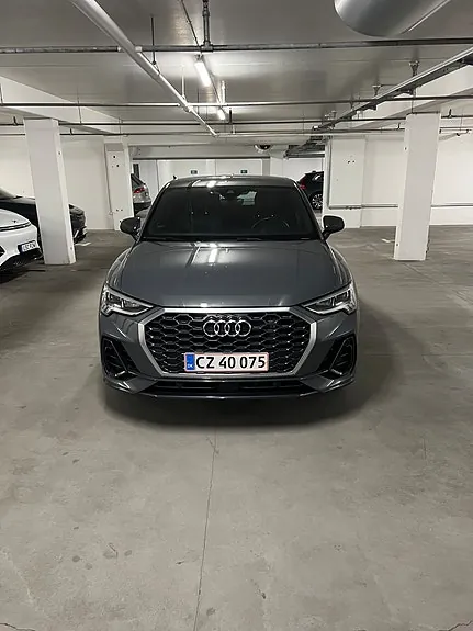 Audi Q3 2021 photo 2
