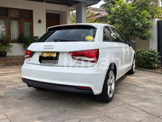 Audi A1 2016 photo 2