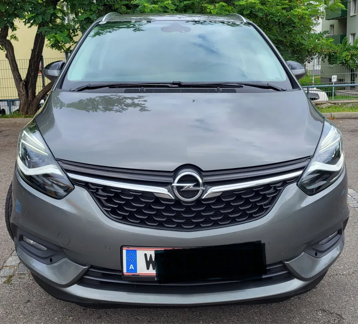 Opel Zafira 2017 photo 2
