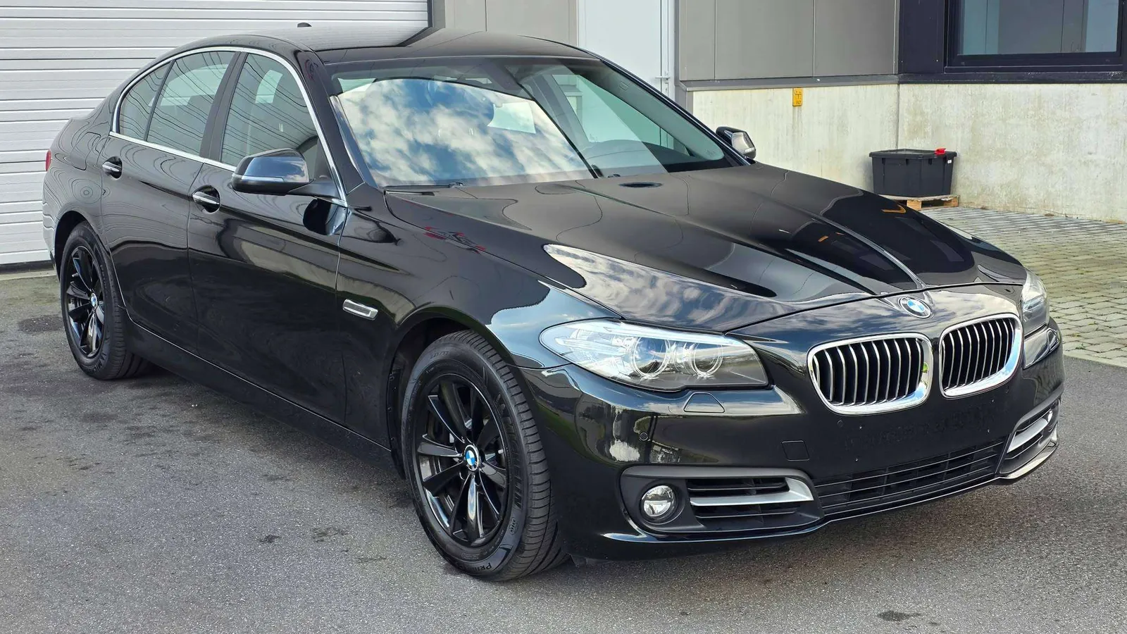 BMW 518D 2017 photo 2