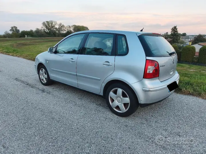 Volkswagen Polo 2004 photo 3