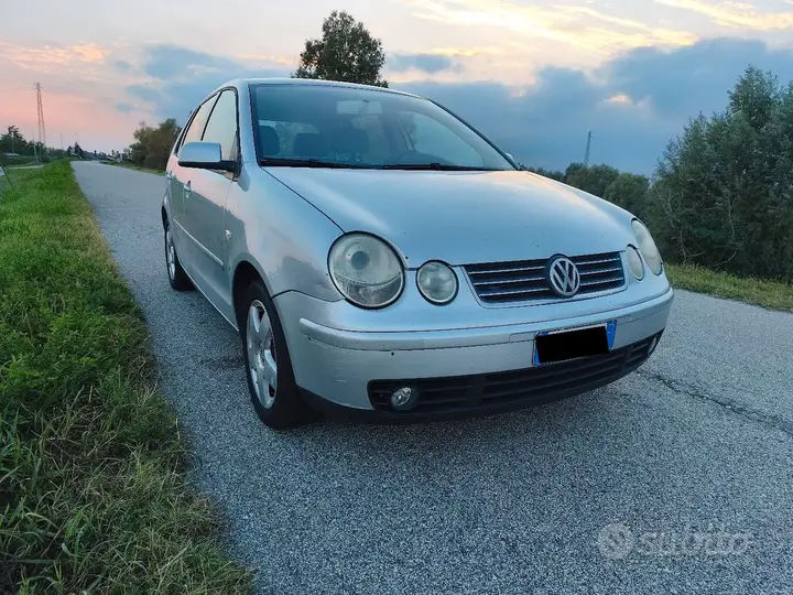 Volkswagen Polo 2004 photo 2
