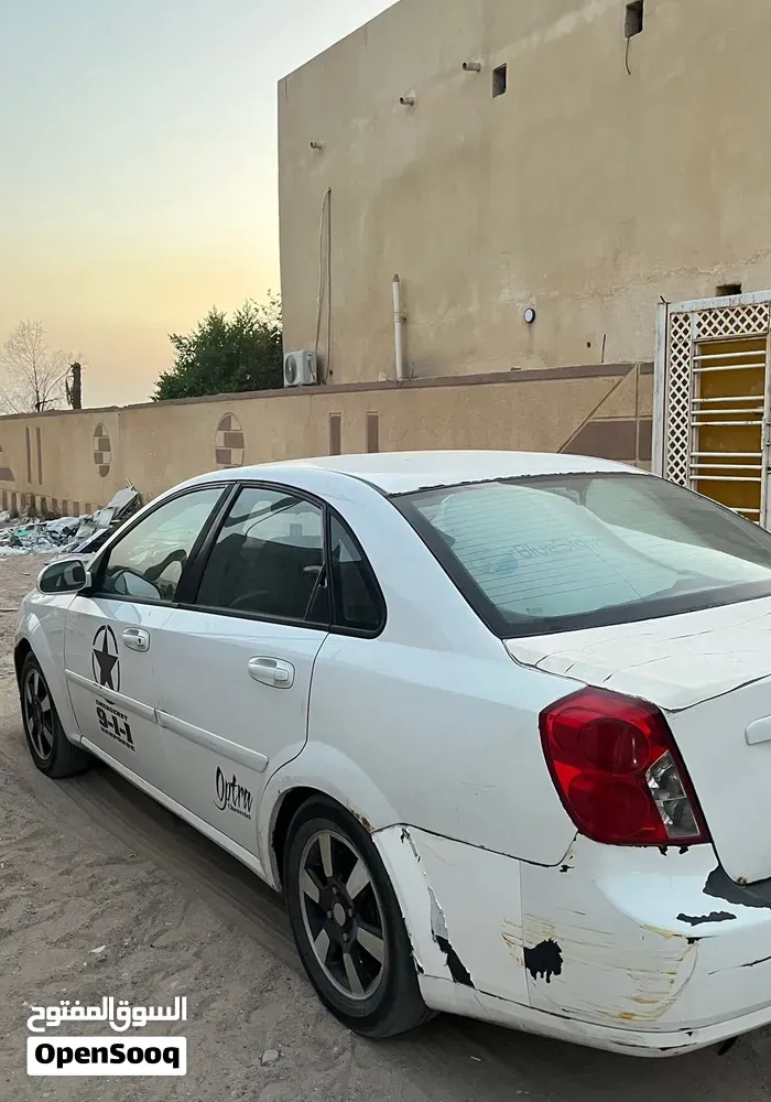 Chevrolet Optra 2011 photo 2
