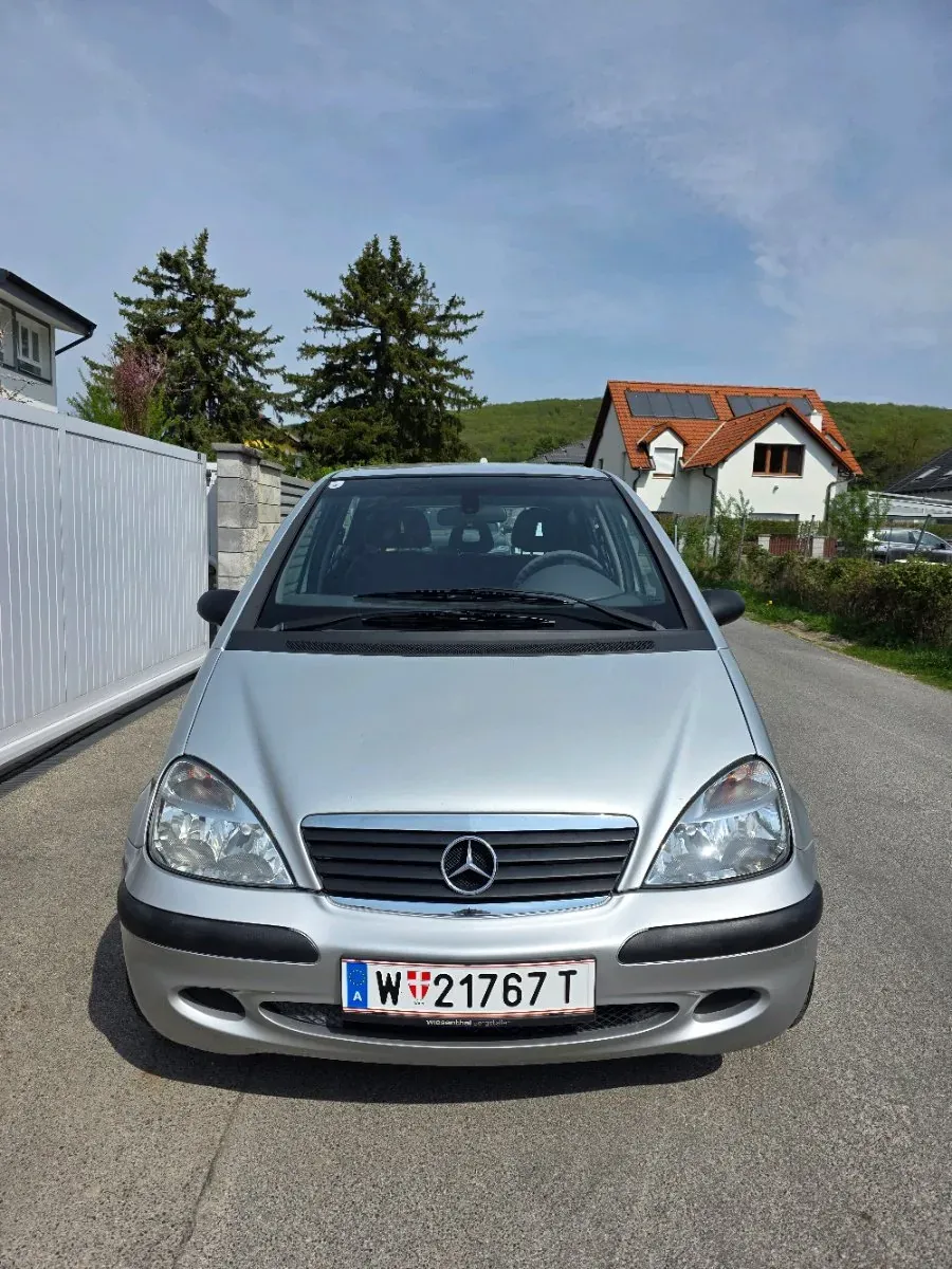 Mercedes-Benz A-Class 2003 photo 2