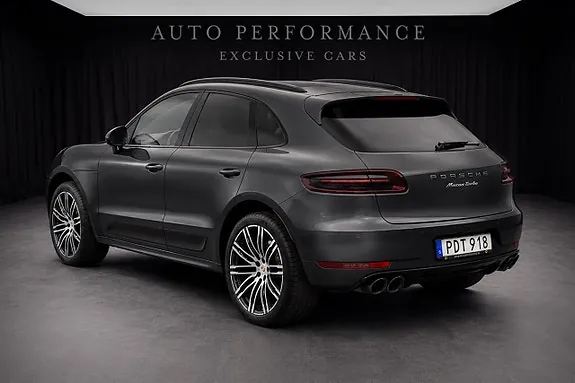 Porsche Macan Turbo 2017 photo 3