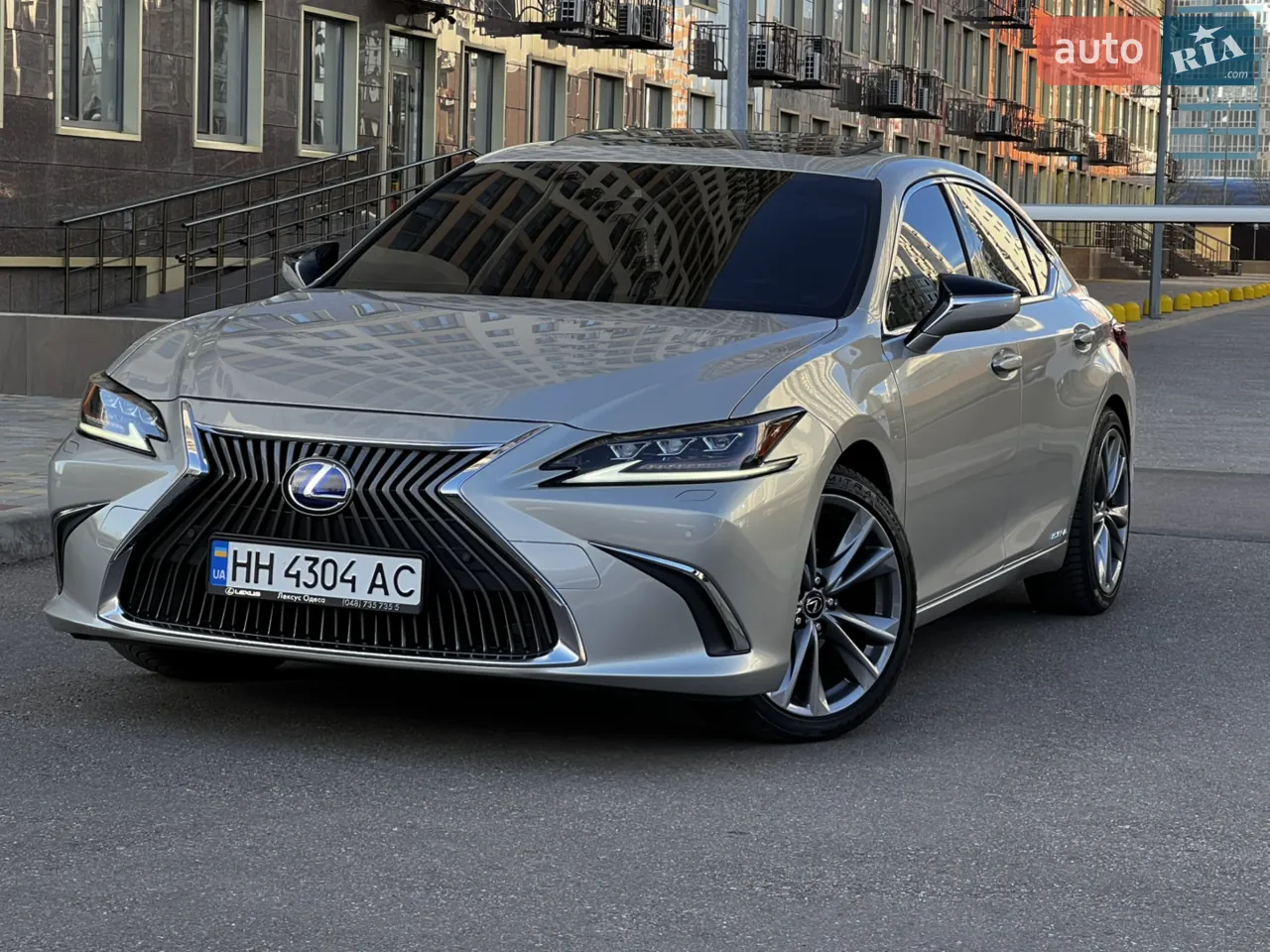 Lexus Es 2019 photo 2