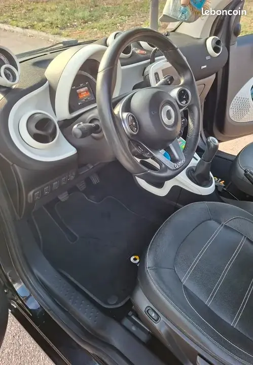 Smart Fortwo 2016 photo 2