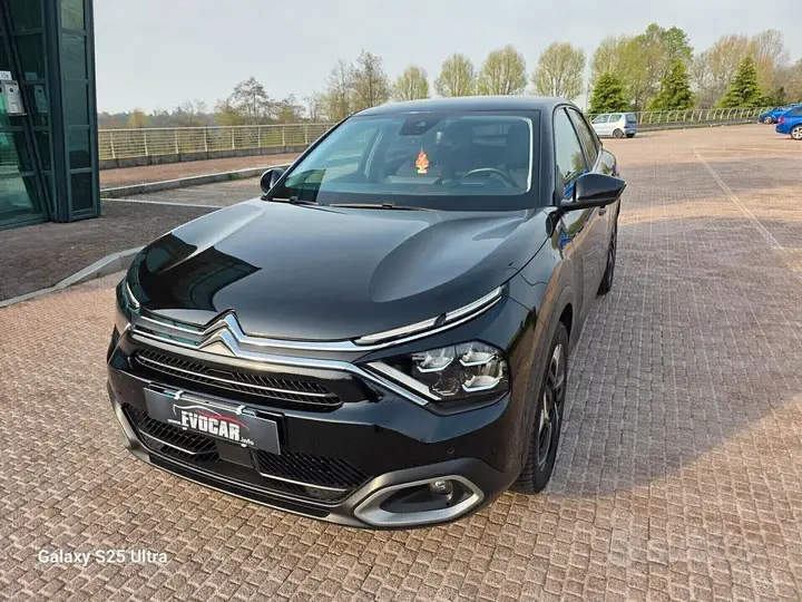 Citroen C4 2022 photo 3