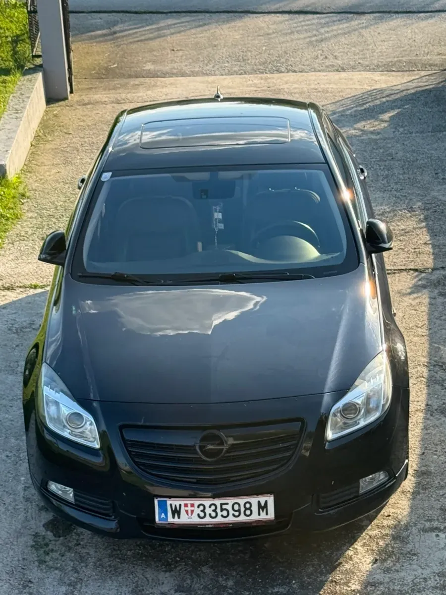 Opel Insignia 2009 photo 2