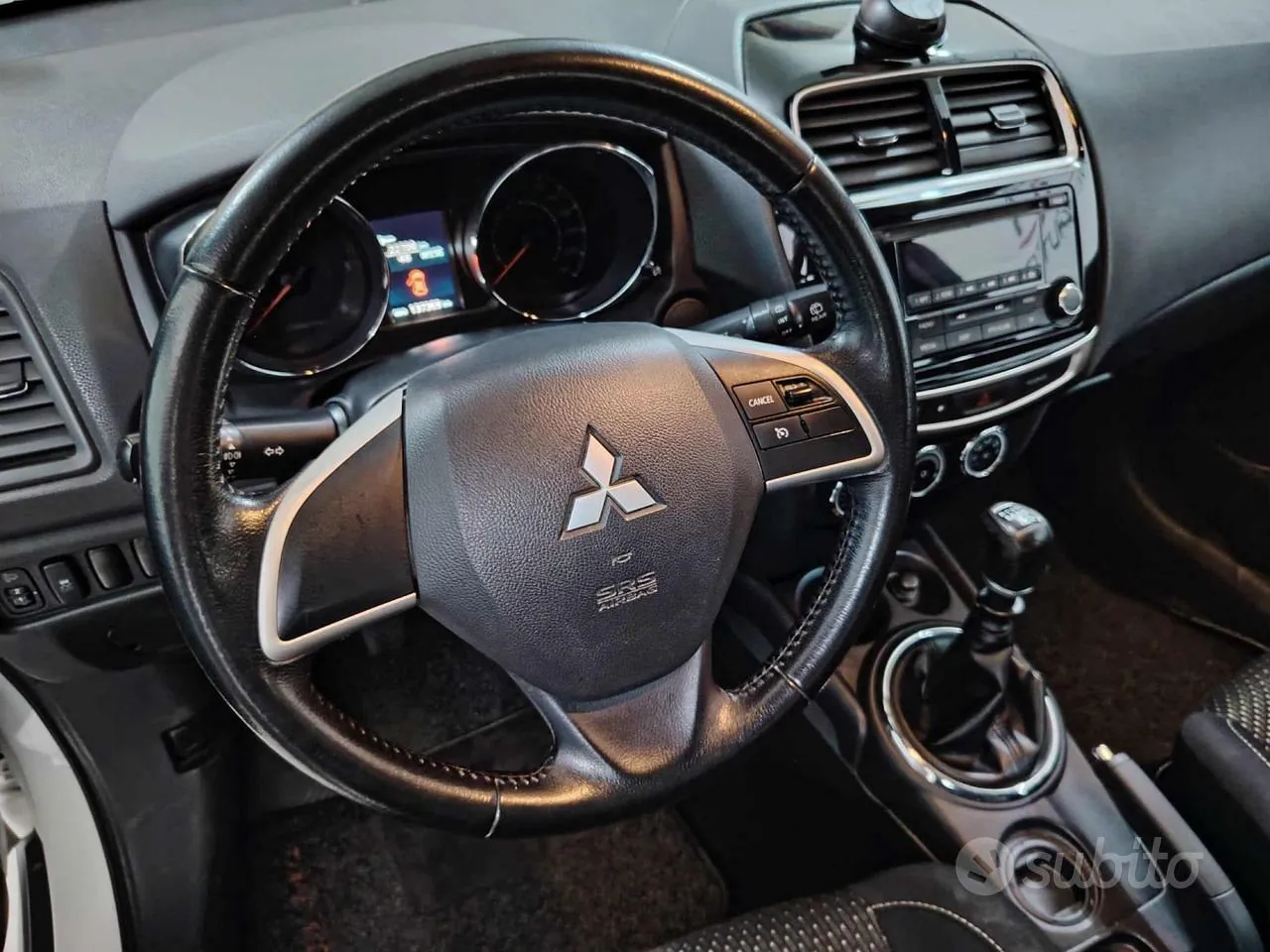 Mitsubishi Asx 2015 photo 3