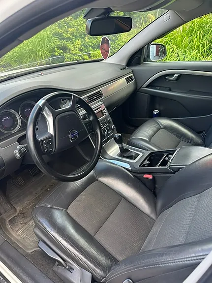 Volvo V70 2011 photo 4