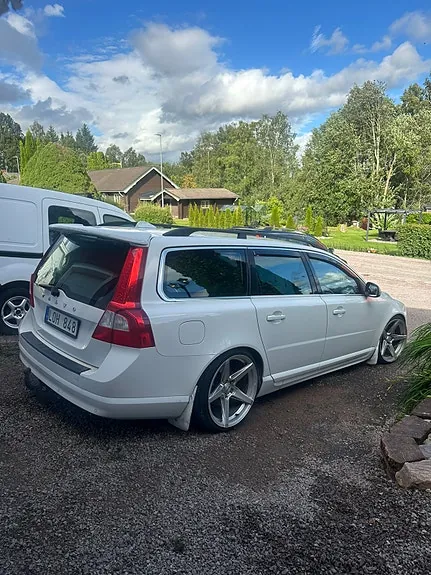 Volvo V70 2011 photo 3