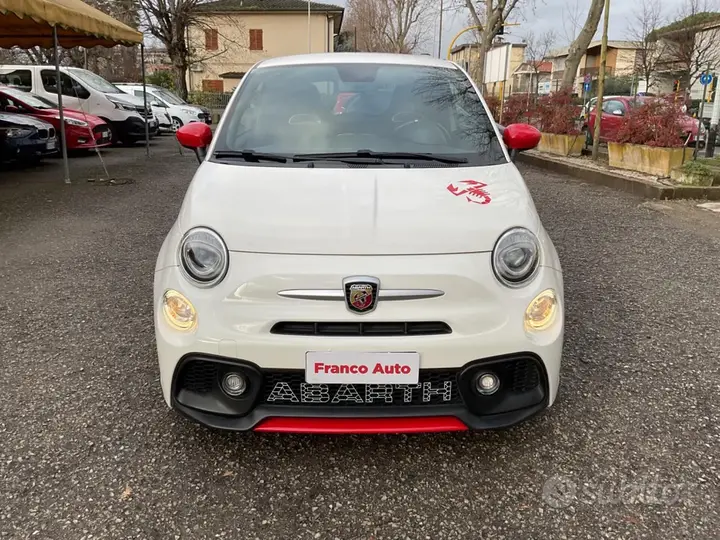 Abarth 595 2019 photo 2