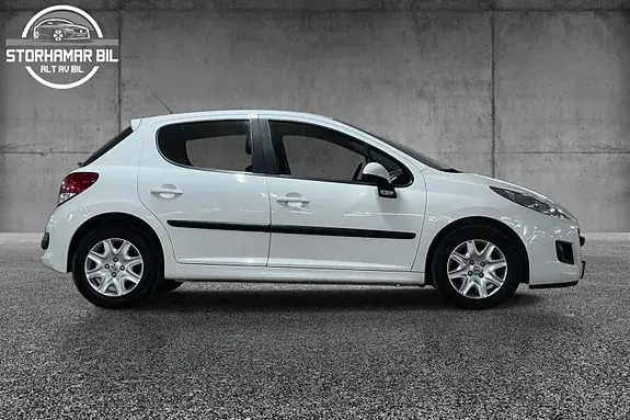 Peugeot 207 2010 photo 5