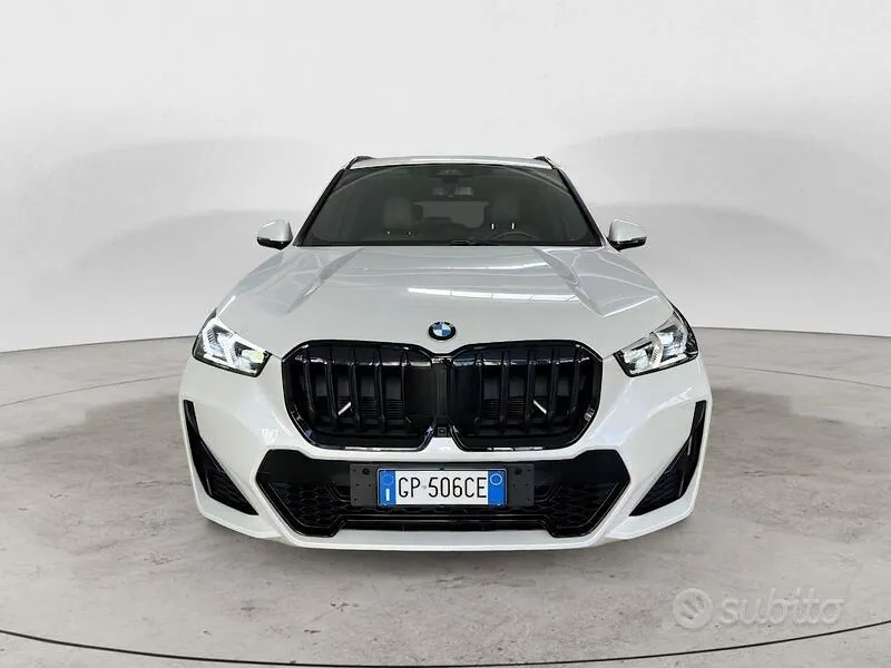 BMW X1 2023 photo 2