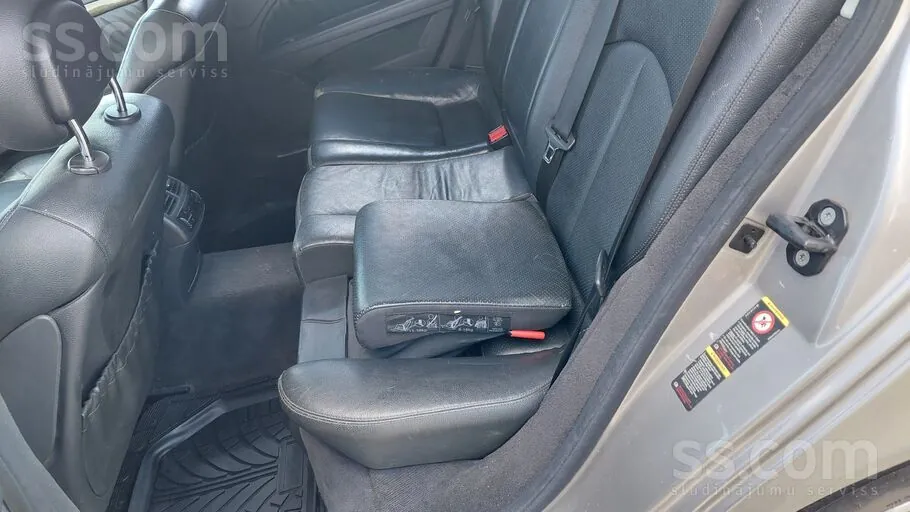 Mercedes-Benz E220 2005 photo 5