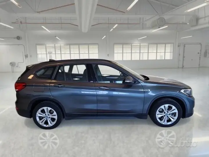 BMW X1 2022 photo 3