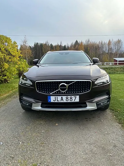 Volvo V90 Cross Country 2017 photo 2