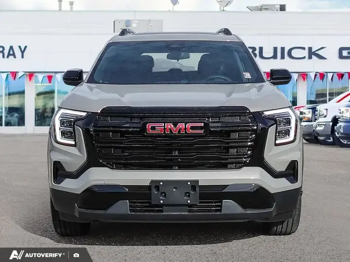 GMC Terrain 2027 photo 2