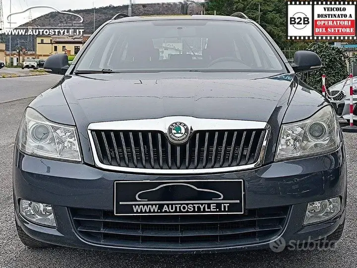 Skoda Octavia 2011 photo 3