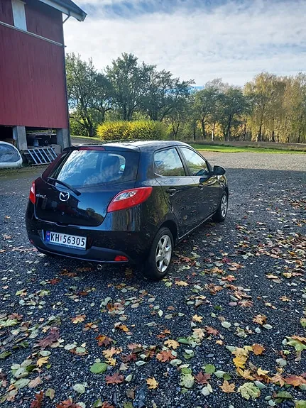 Mazda 2 2008 photo 3