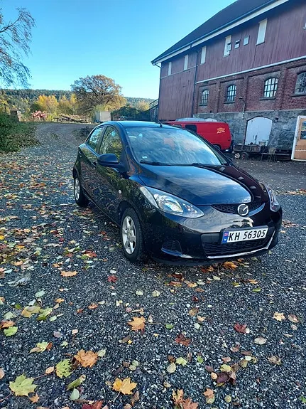 Mazda 2 2008 photo 2