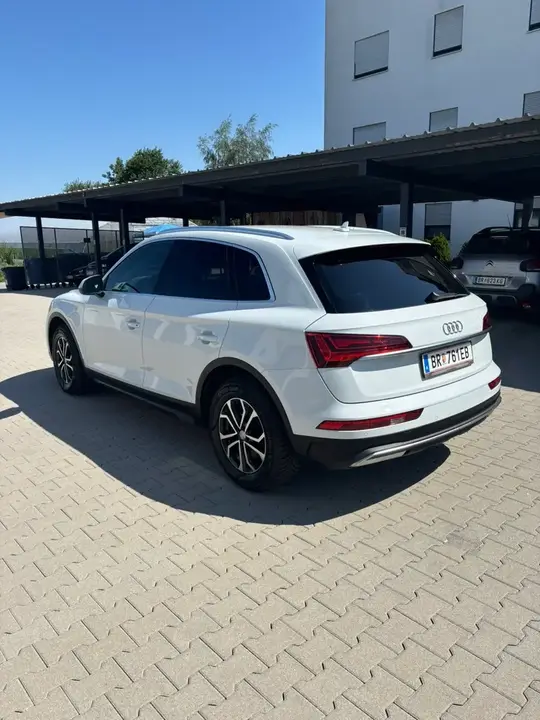Audi Q5 2022 photo 2