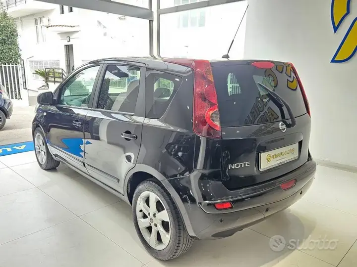 Nissan Note 2009 photo 5