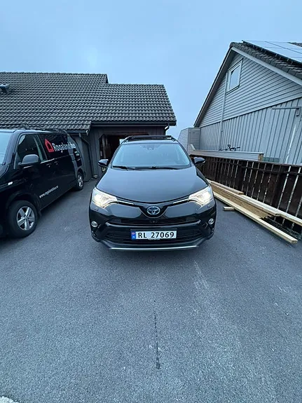 Toyota Rav4 2017 photo 2
