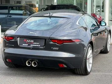 Jaguar F-Type 2019 photo 2