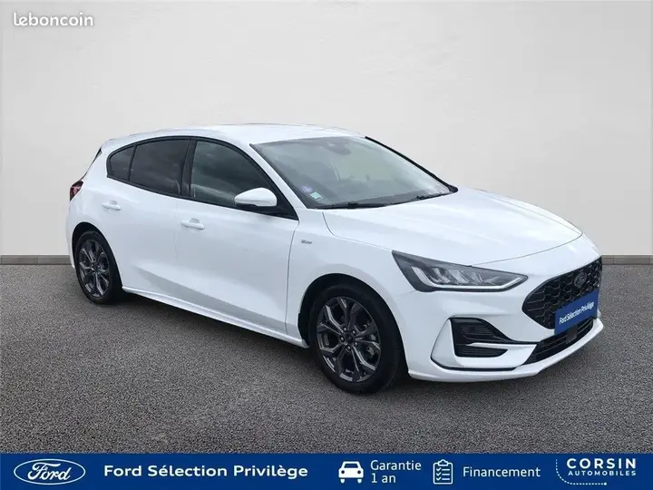 Ford Focus 2024 photo 3