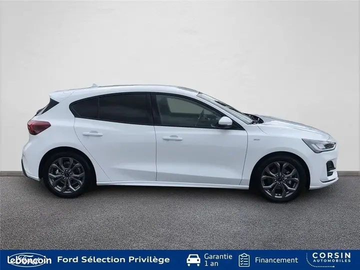 Ford Focus 2024 photo 4