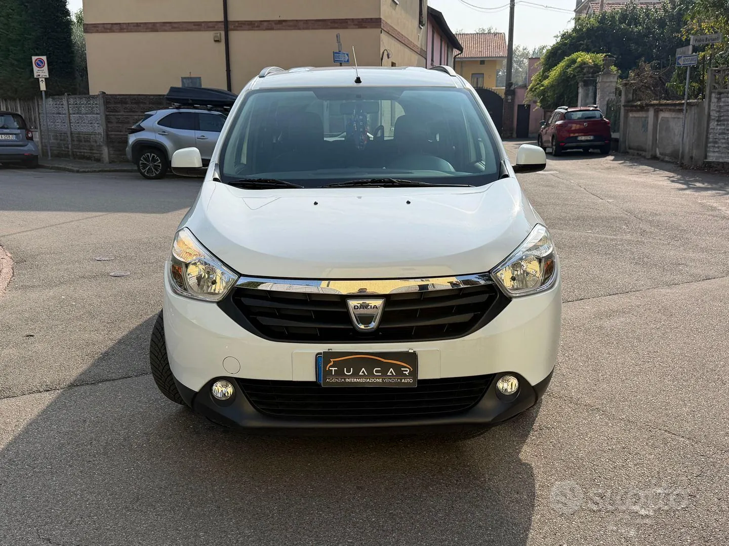 Dacia Lodgy 2015 photo 2