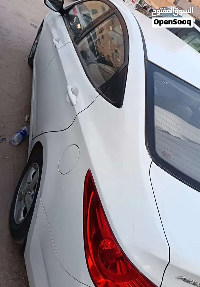 Hyundai Accent 2014 photo 2