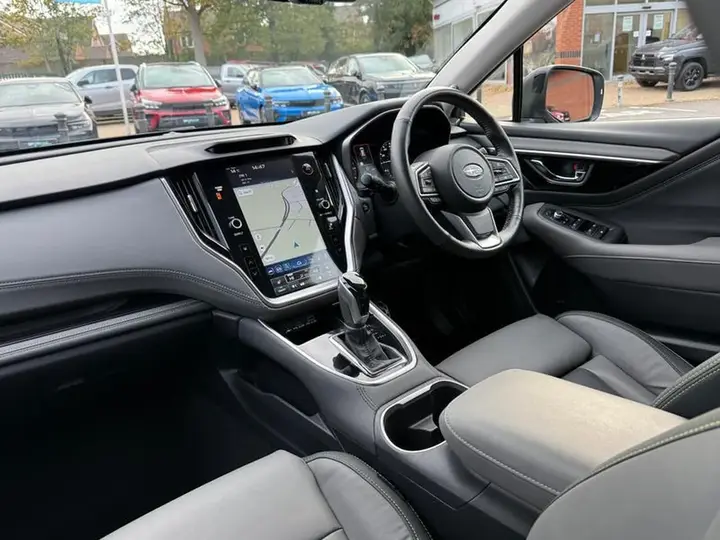 Subaru Outback 2025 photo 2