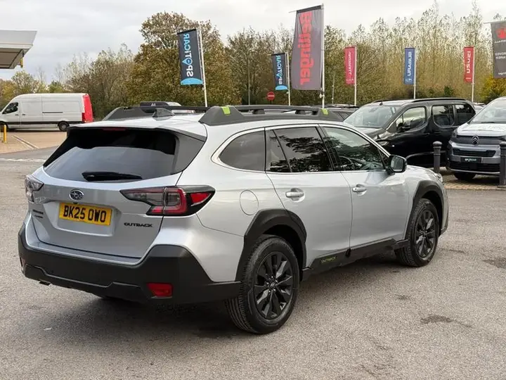 Subaru Outback 2025 photo 3
