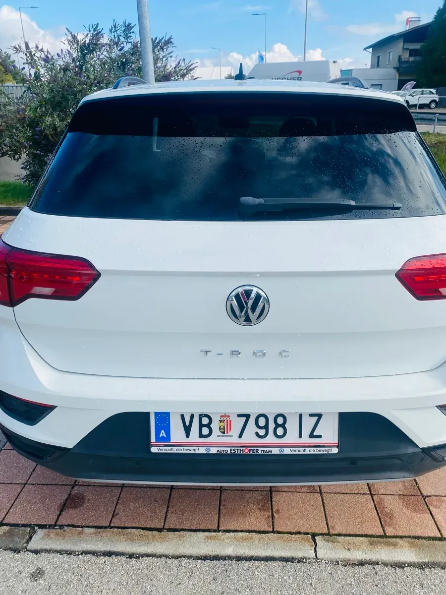 Volkswagen T-Roc 2019 photo 2