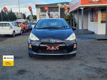 Toyota Aqua 2013 photo 3