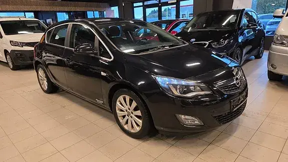 Opel Astra 2010 photo 3