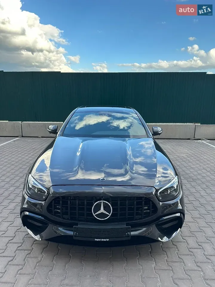 Mercedes-Benz E-Class 2023 photo 2