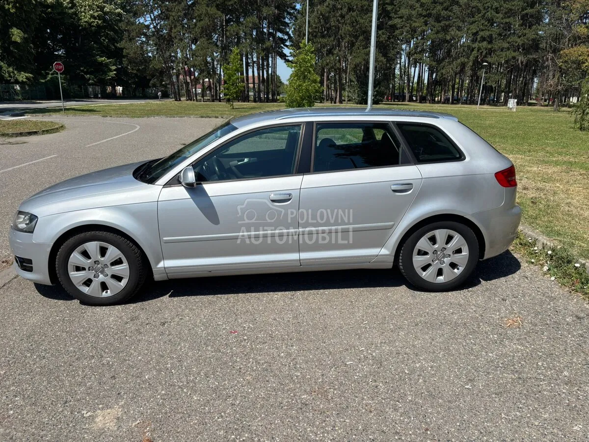 Audi A3 2011 photo 4