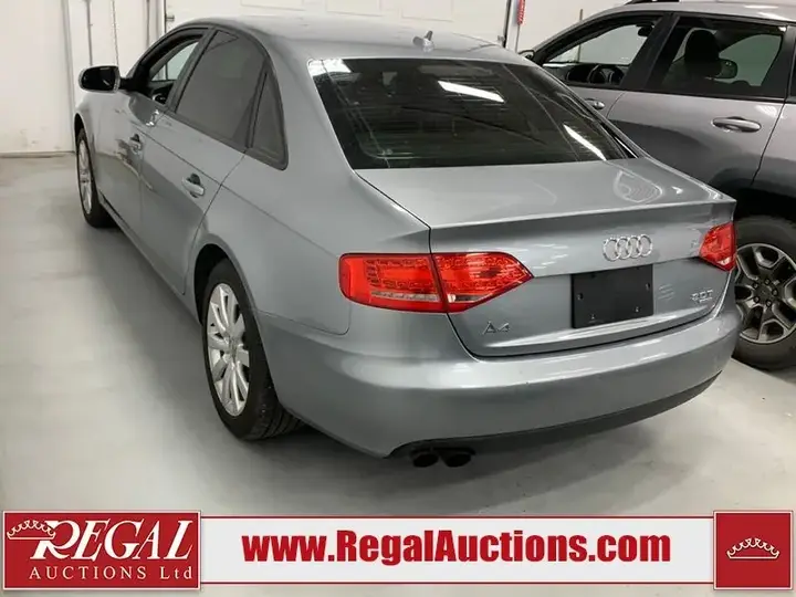 Audi A4 2011 photo 4