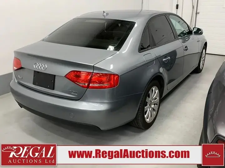 Audi A4 2011 photo 3