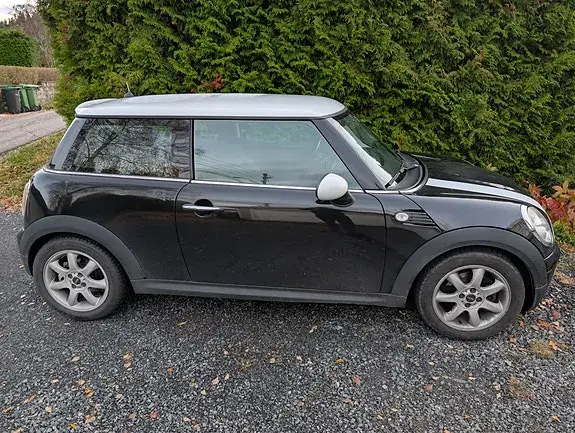 Mini Cooper D 2009 photo 2